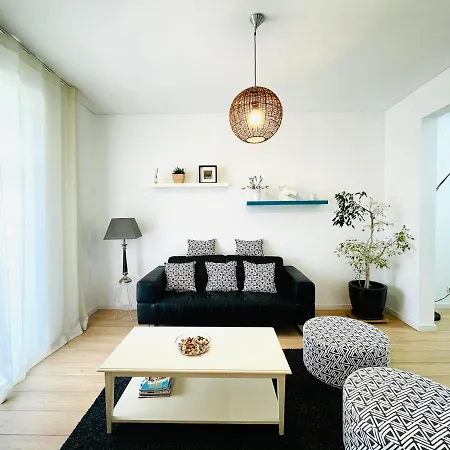 Sunny Arroios Apartment-2